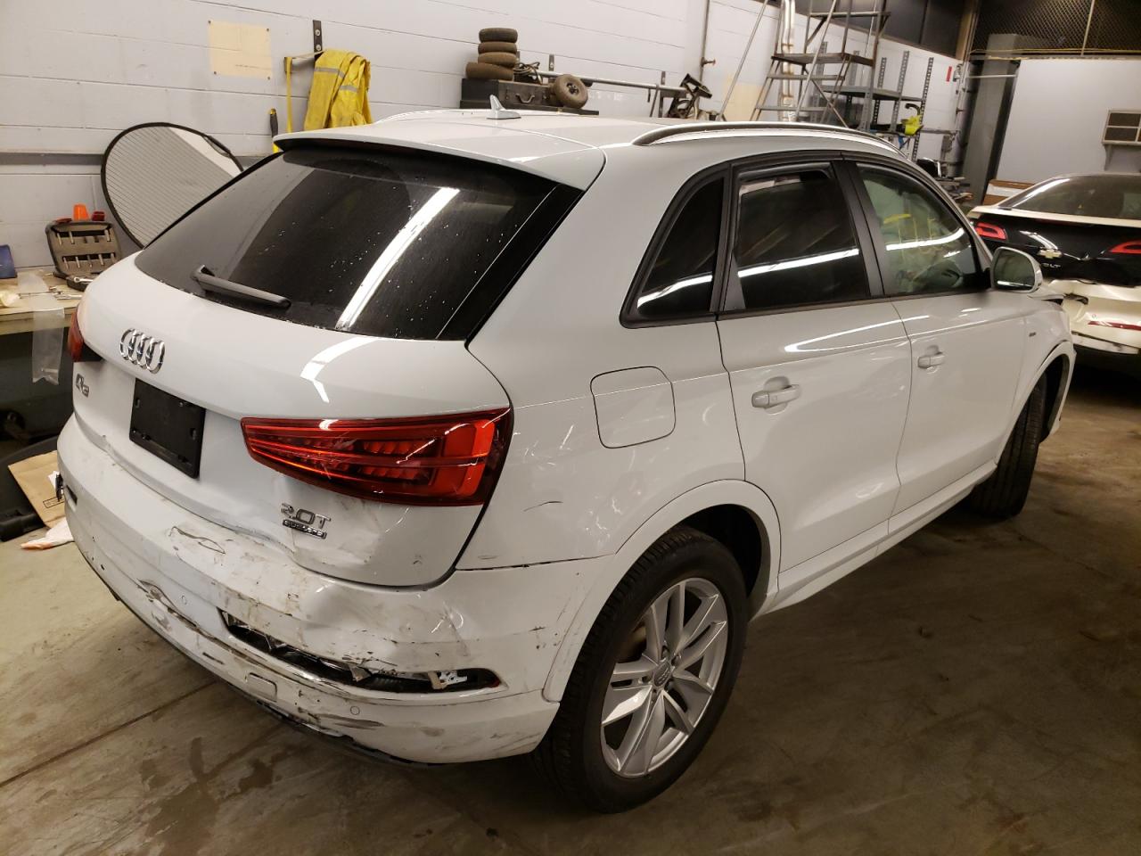 Photo 4 from auction – 2018 AUDI Q3 PREMIUM with VIN WA1ECCFS7JR006439