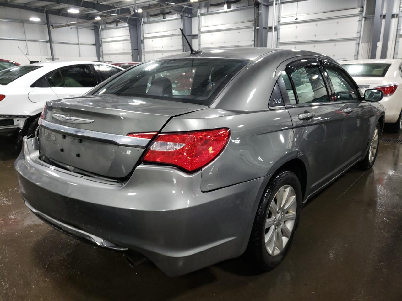 Photo 4 from auction – 2012 CHRYSLER 200 TOURIN with VIN 1C3CCBBG6CN296972