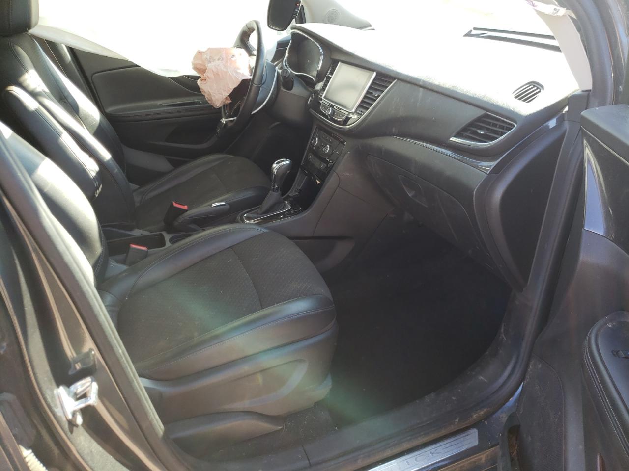 Photo 5 from auction – 2018 BUICK ENCORE PRE with VIN KL4CJASBXJB590822