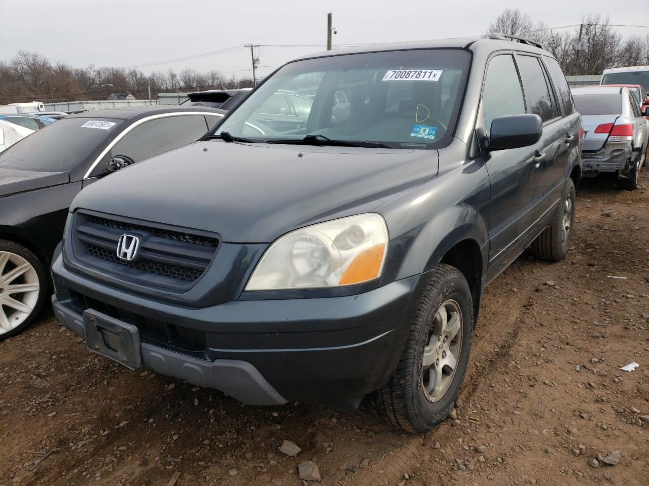 Photo 2 from auction – 2004 HONDA PILOT with VIN 2HKYF18494H610017