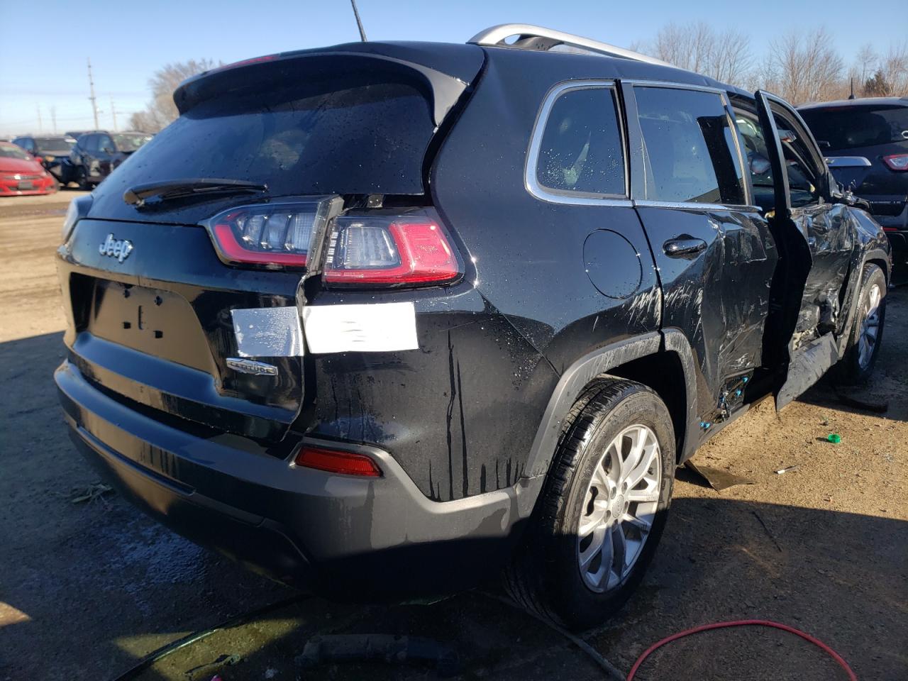 Photo 4 from auction – 2019 JEEP CHEROKEE L with VIN 1C4PJLCB7KD444174