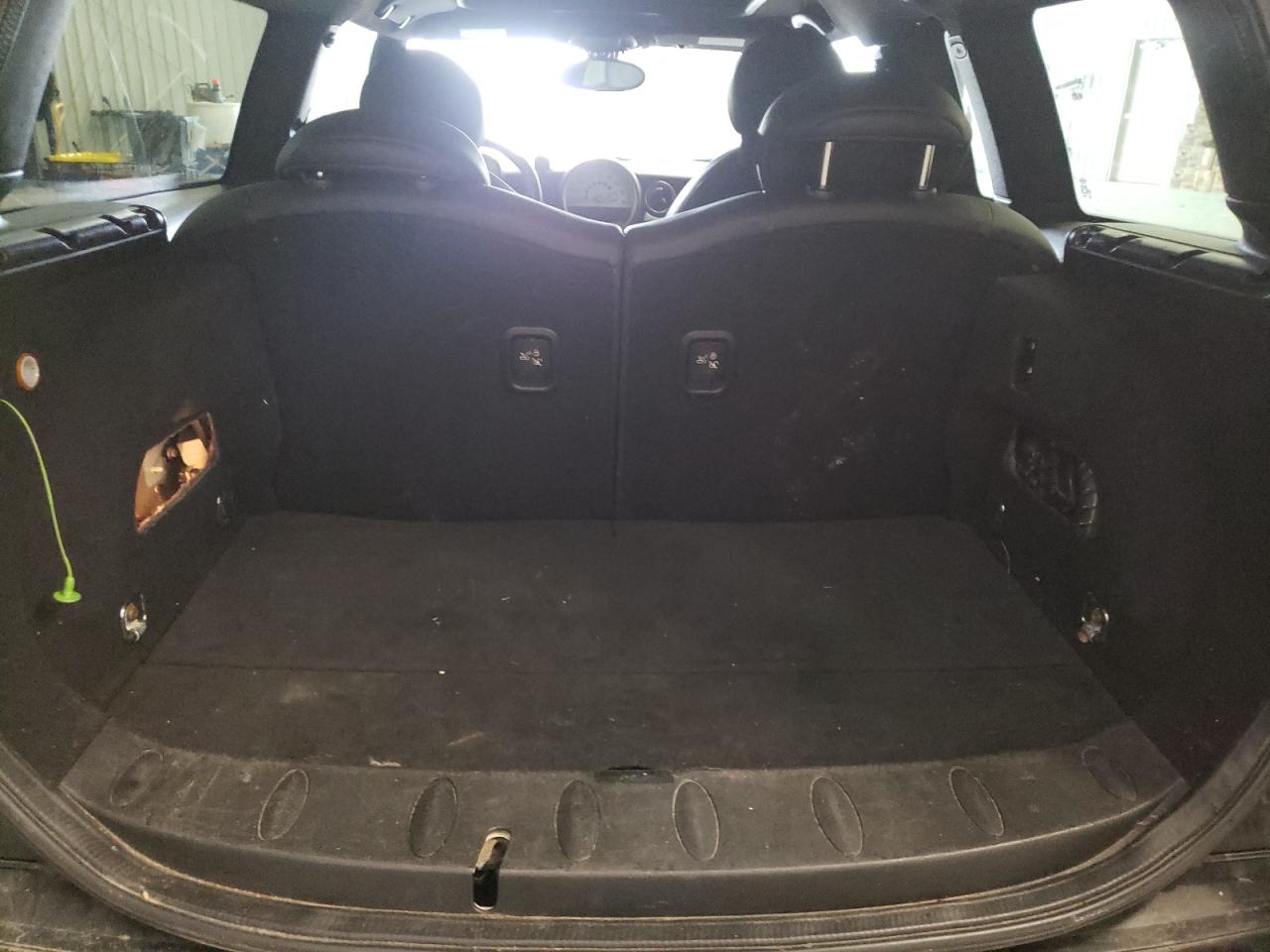 Photo 9 from auction – 2011 MINI CLUBMAN with VIN WMWZF3C58BTX82402