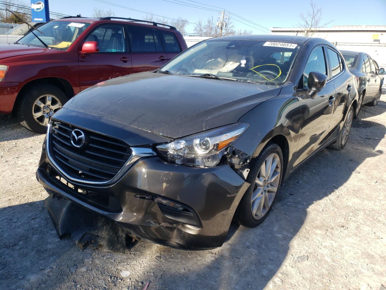 Photo 2 from auction – 2017 MAZDA 3 TOURING with VIN 3MZBN1L73HM122723