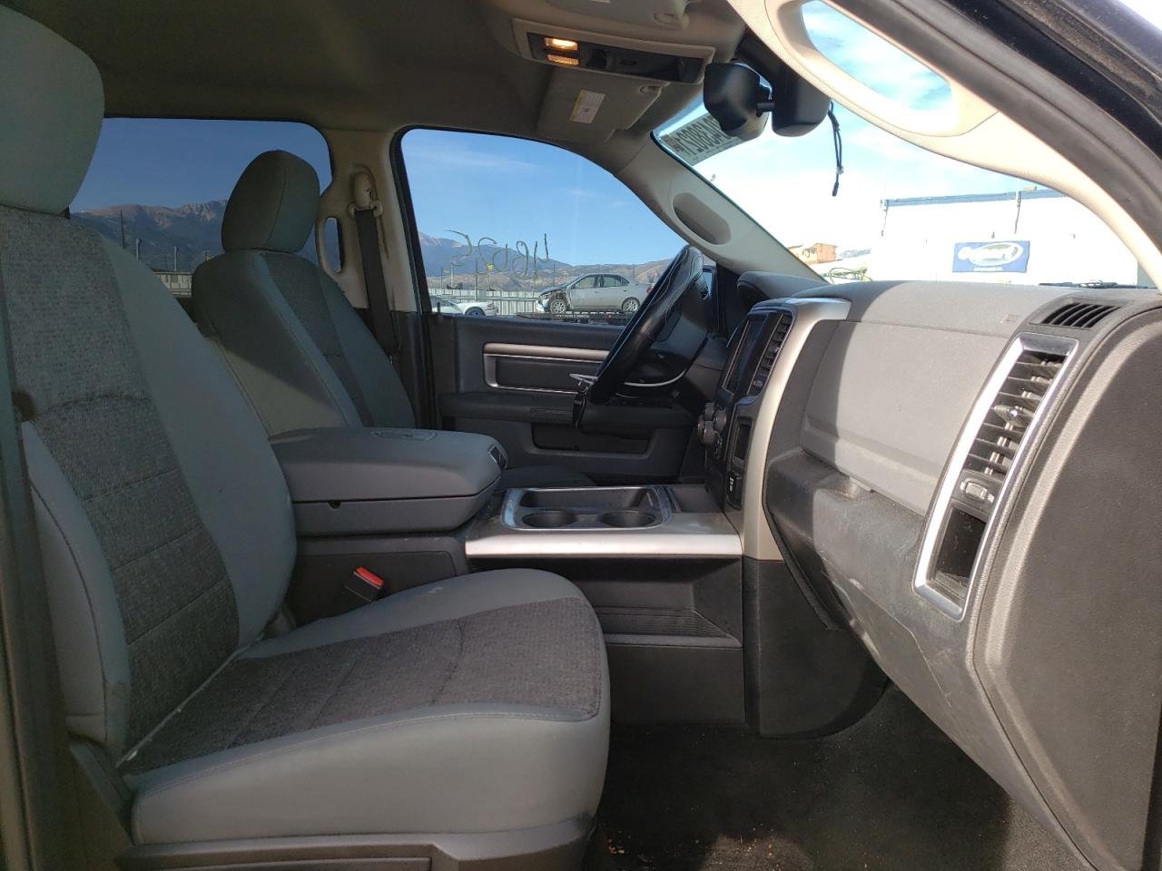 Photo 5 from auction – 2016 RAM 1500 SLT with VIN 1C6RR7LT0GS374870