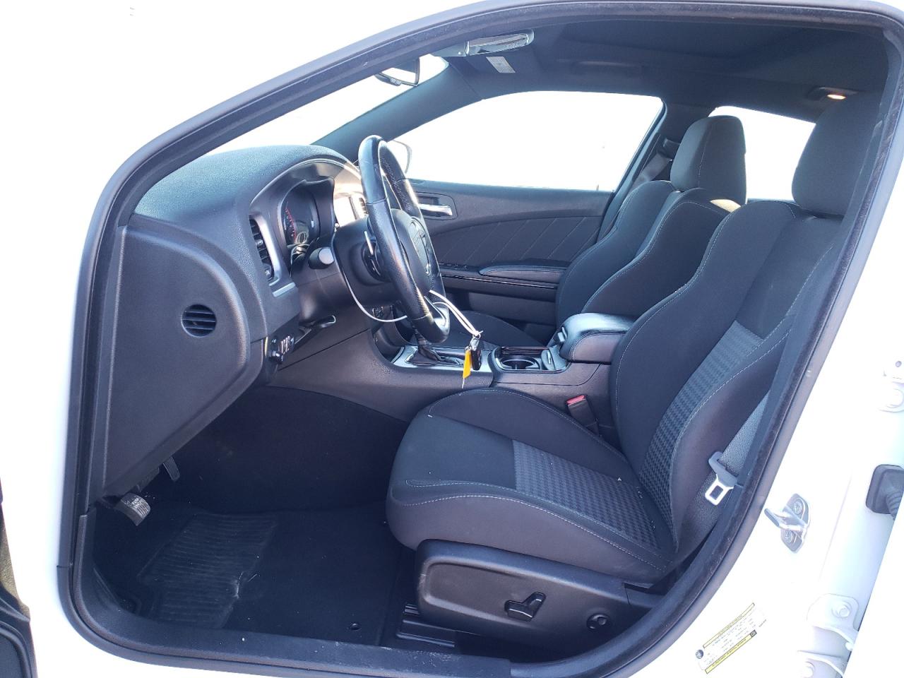 Photo 5 from auction – 2019 DODGE CHARGER R/ with VIN 2C3CDXCT8KH652805