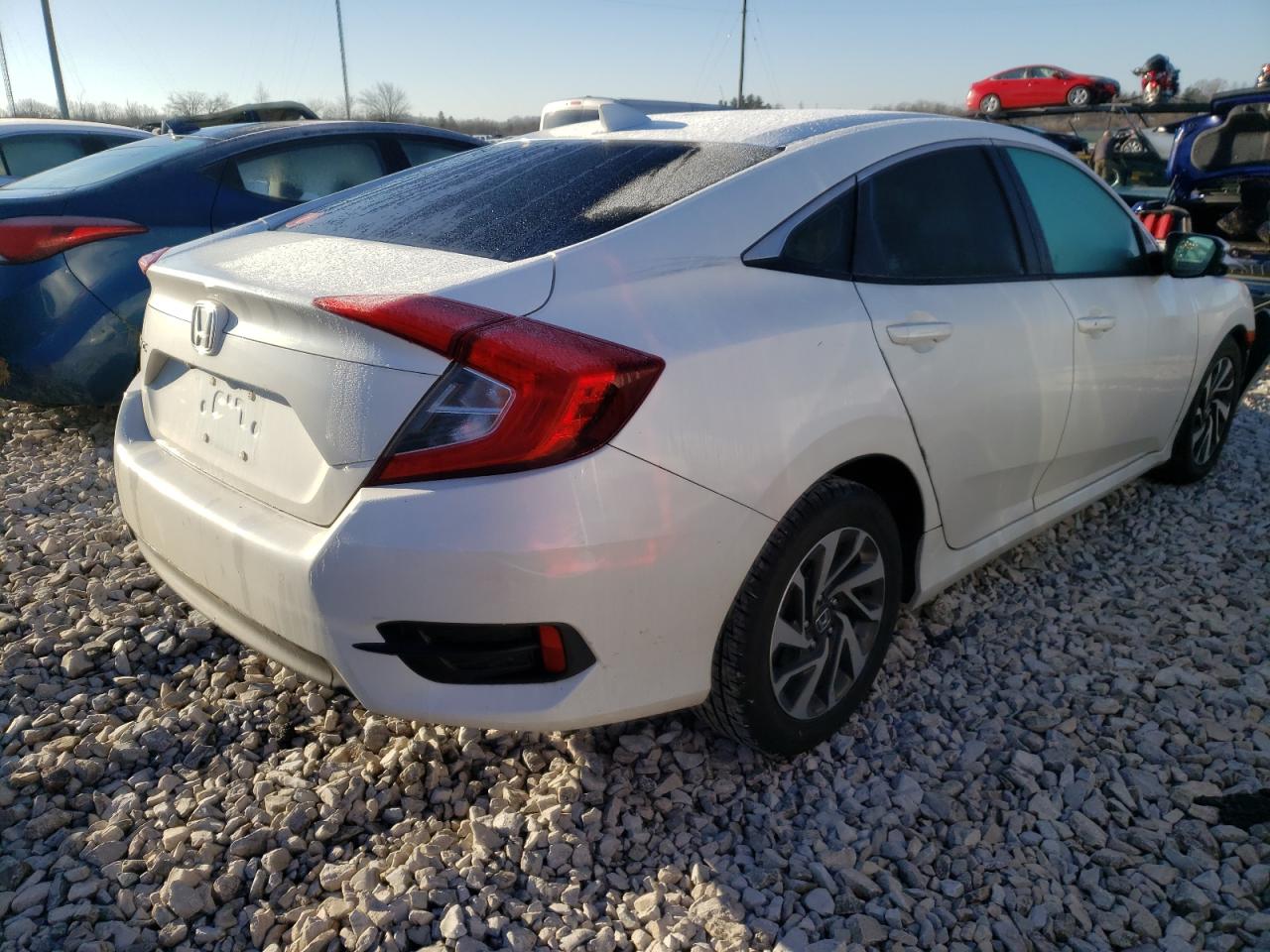 Photo 4 from auction – 2017 HONDA CIVIC EX with VIN 19XFC2F73HE071259
