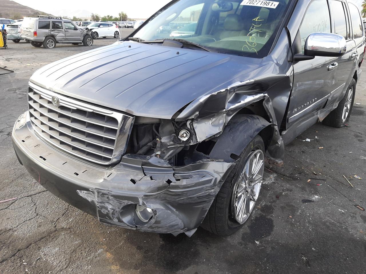 Zdjęcie 9 z aukcji – 2007 CHRYSLER ASPEN LIMI z VIN 1A8HW58207F577650