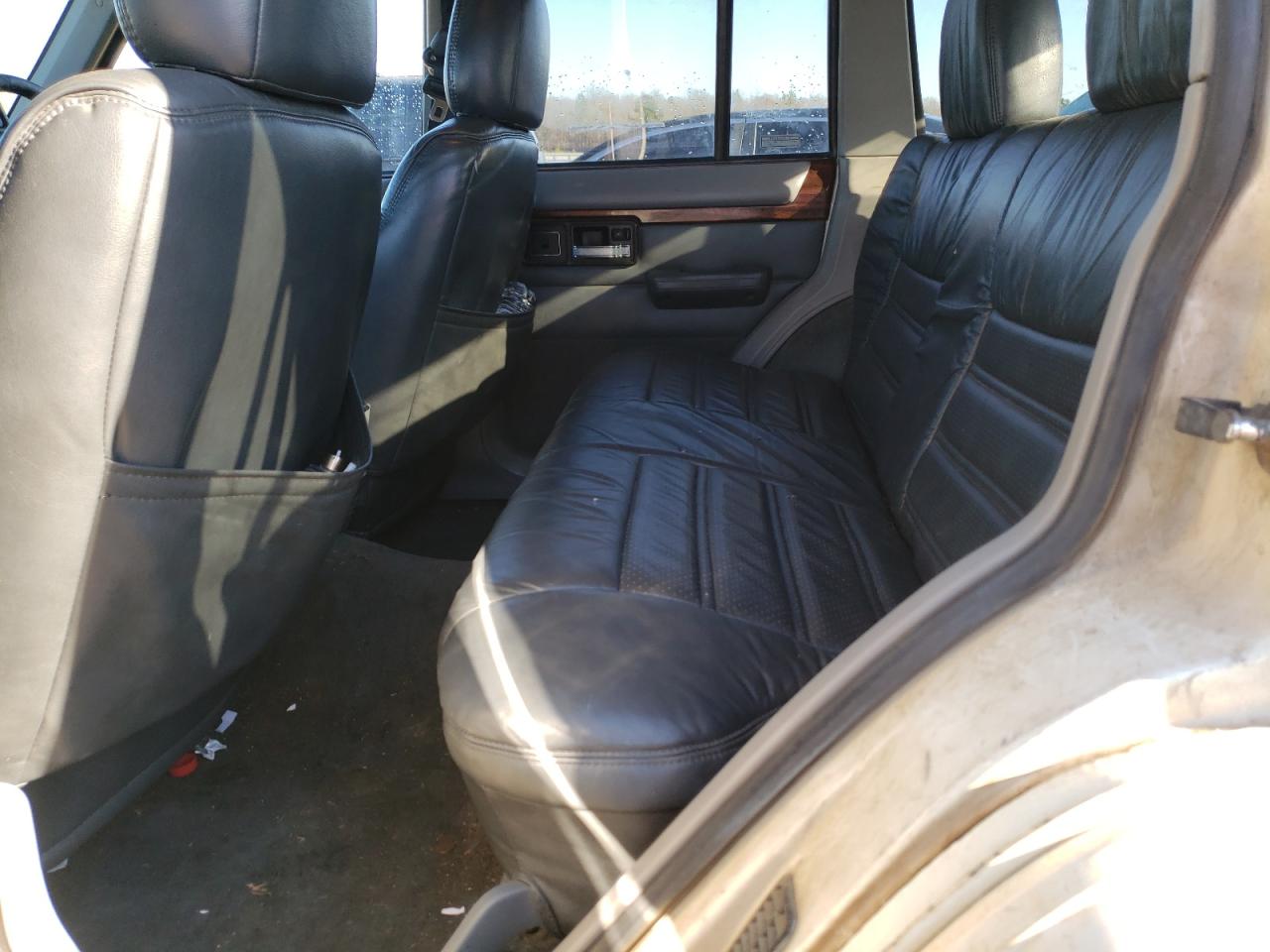 Photo 6 from auction – 1996 JEEP CHEROKEE C with VIN 1J4FN78S2TL266045