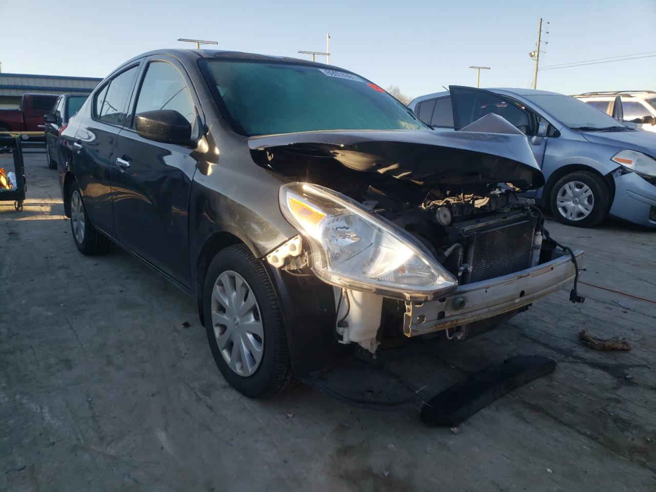 NISSAN VERSA S 2017 with VIN 3N1CN7AP8HL898920 - Photo from auction