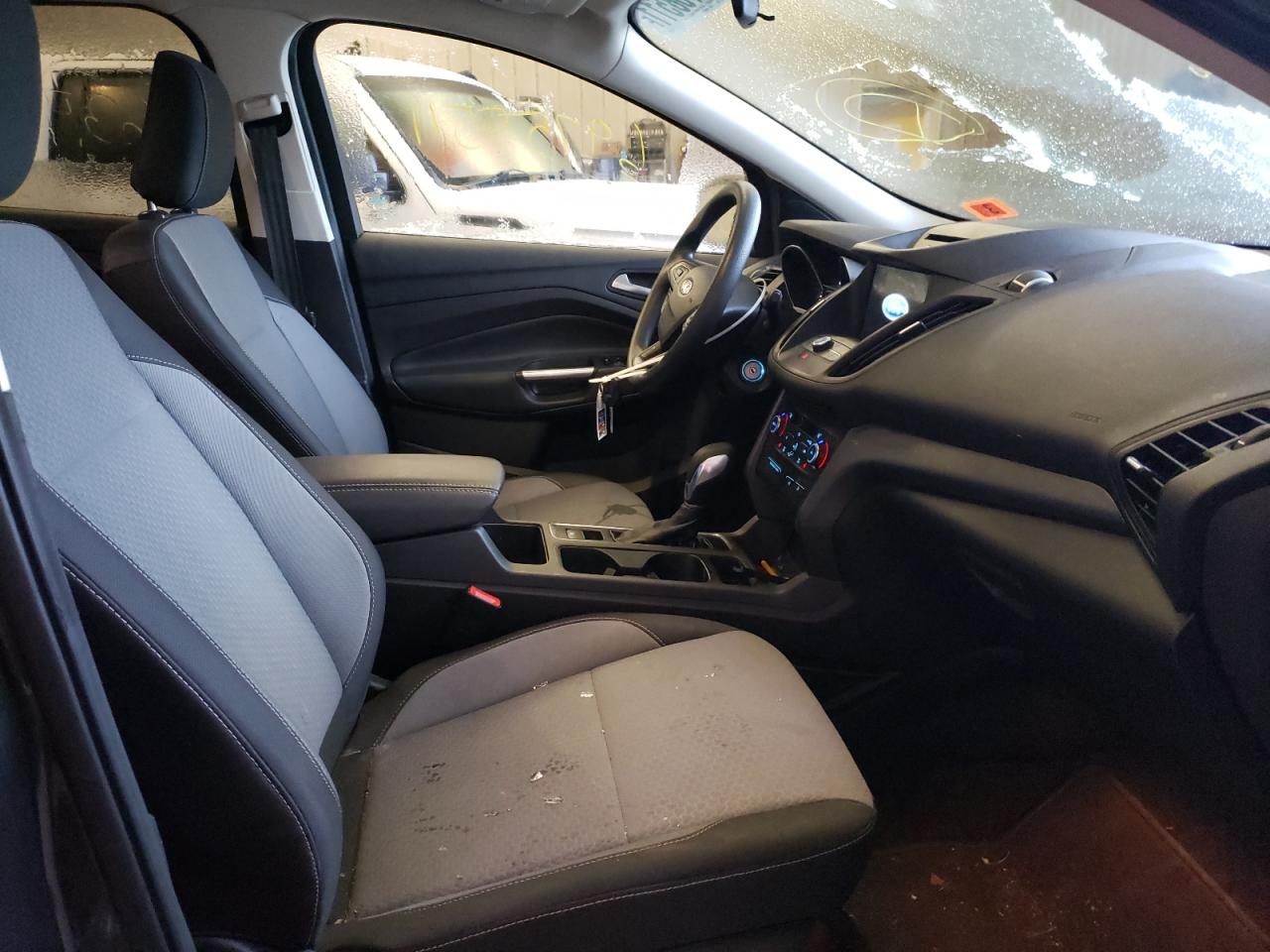 Photo 5 from auction – 2018 FORD ESCAPE SE with VIN 1FMCU9GD9JUA06142