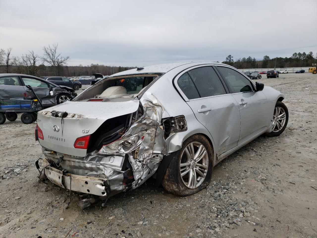 Photo 3 from auction – 2011 INFINITI G37 BASE with VIN JN1CV6AP5BM507293