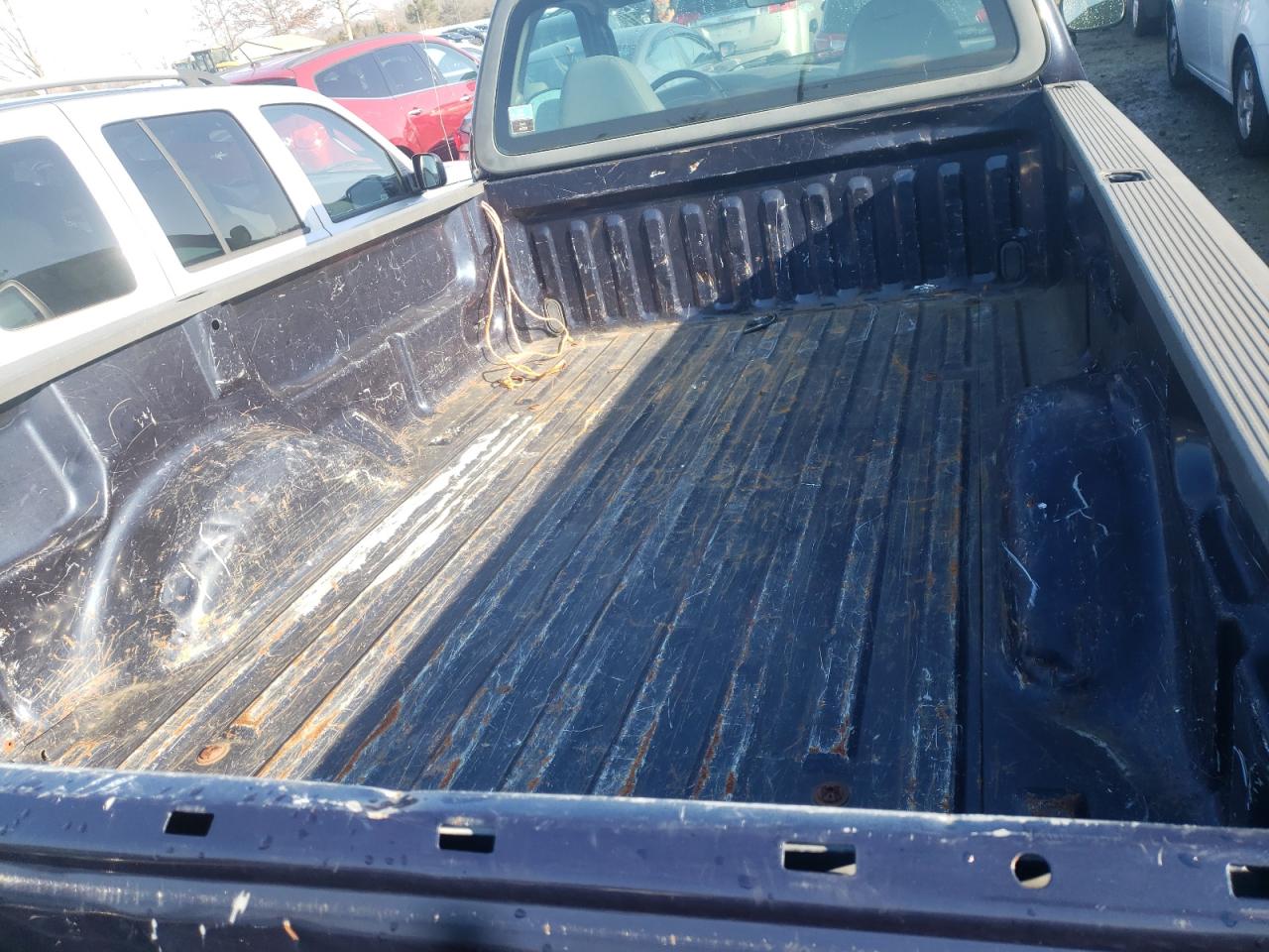 Photo 6 from auction – 2003 FORD F150 with VIN 1FTRF172X3NB50580