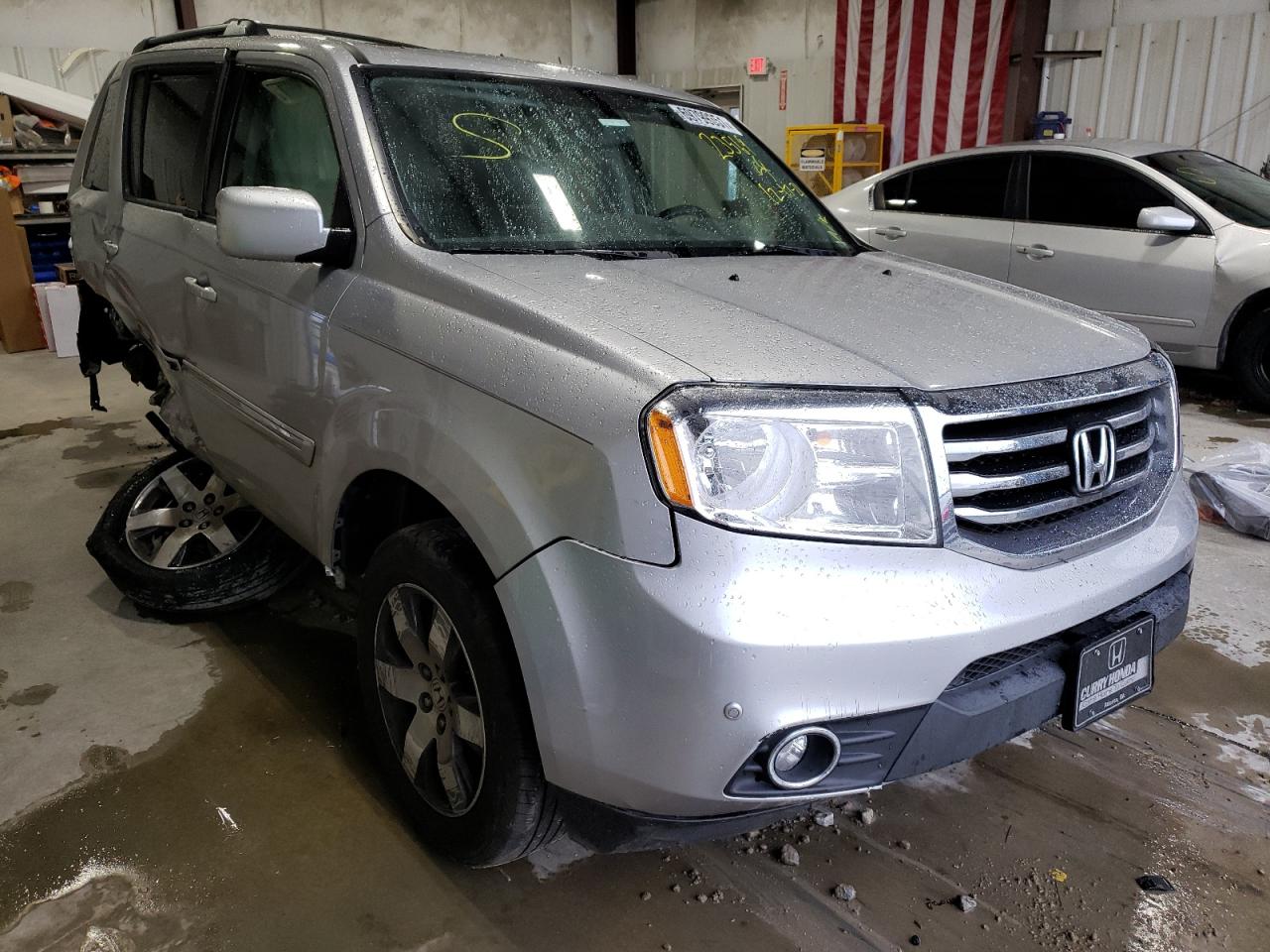 Photo 1 from auction – 2013 HONDA PILOT TOUR with VIN 5FNYF3H98DB023569