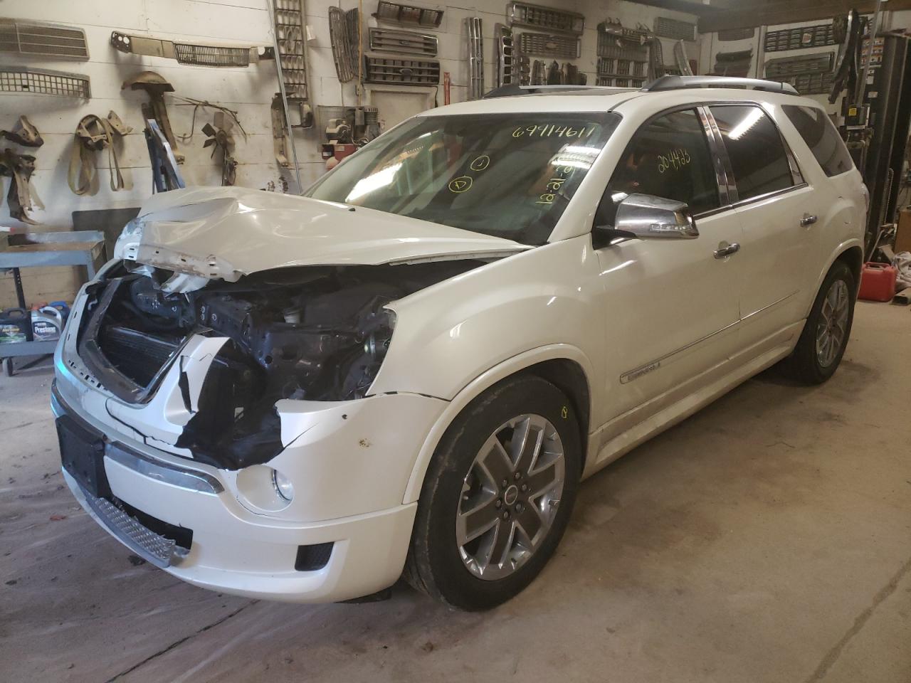 Photo 2 from auction – 2011 GMC ACADIA DEN with VIN 1GKKVTED1BJ383004