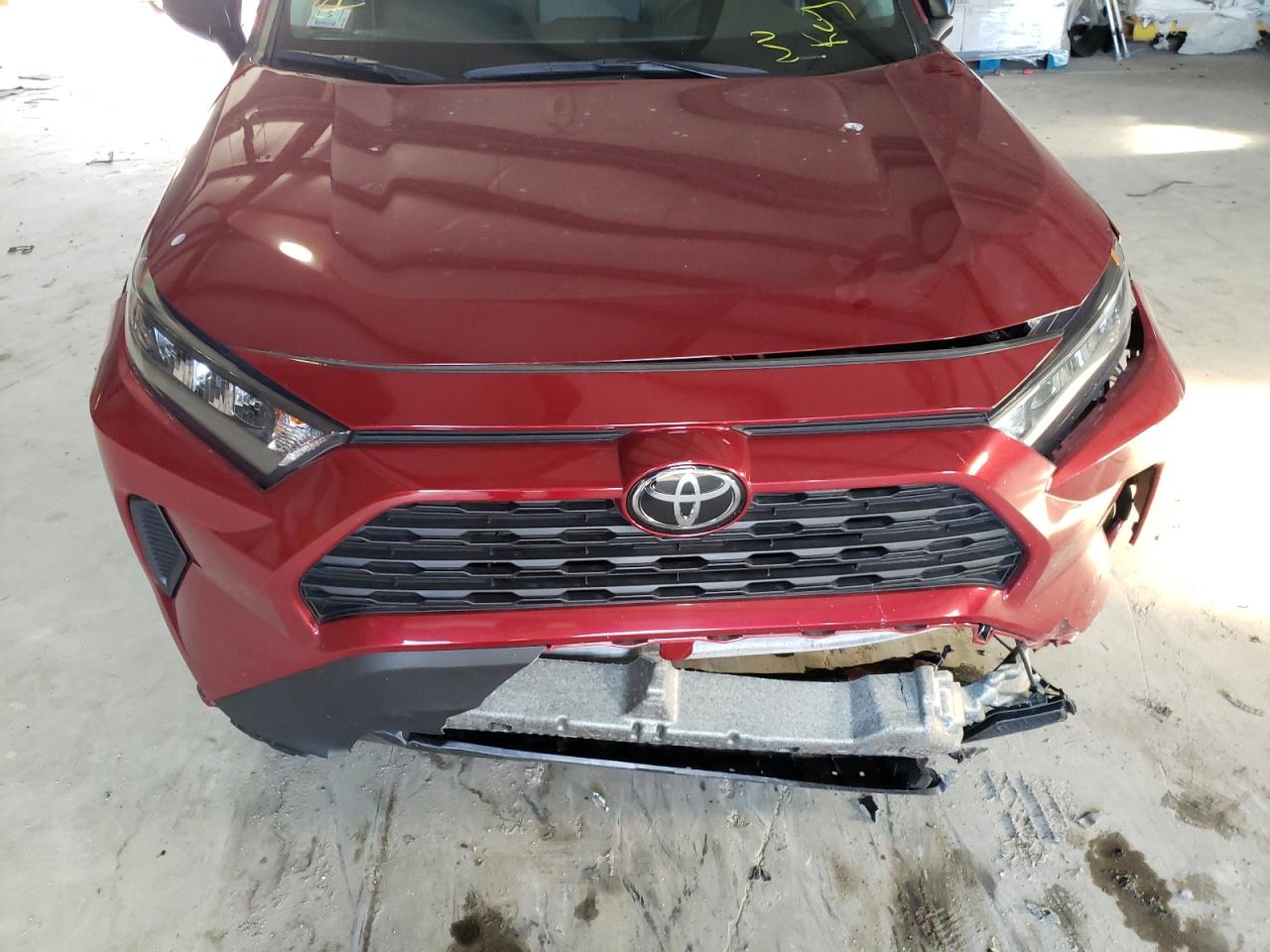 Photo 7 from auction – 2020 TOYOTA RAV4 LE with VIN 2T3F1RFV3LW092090