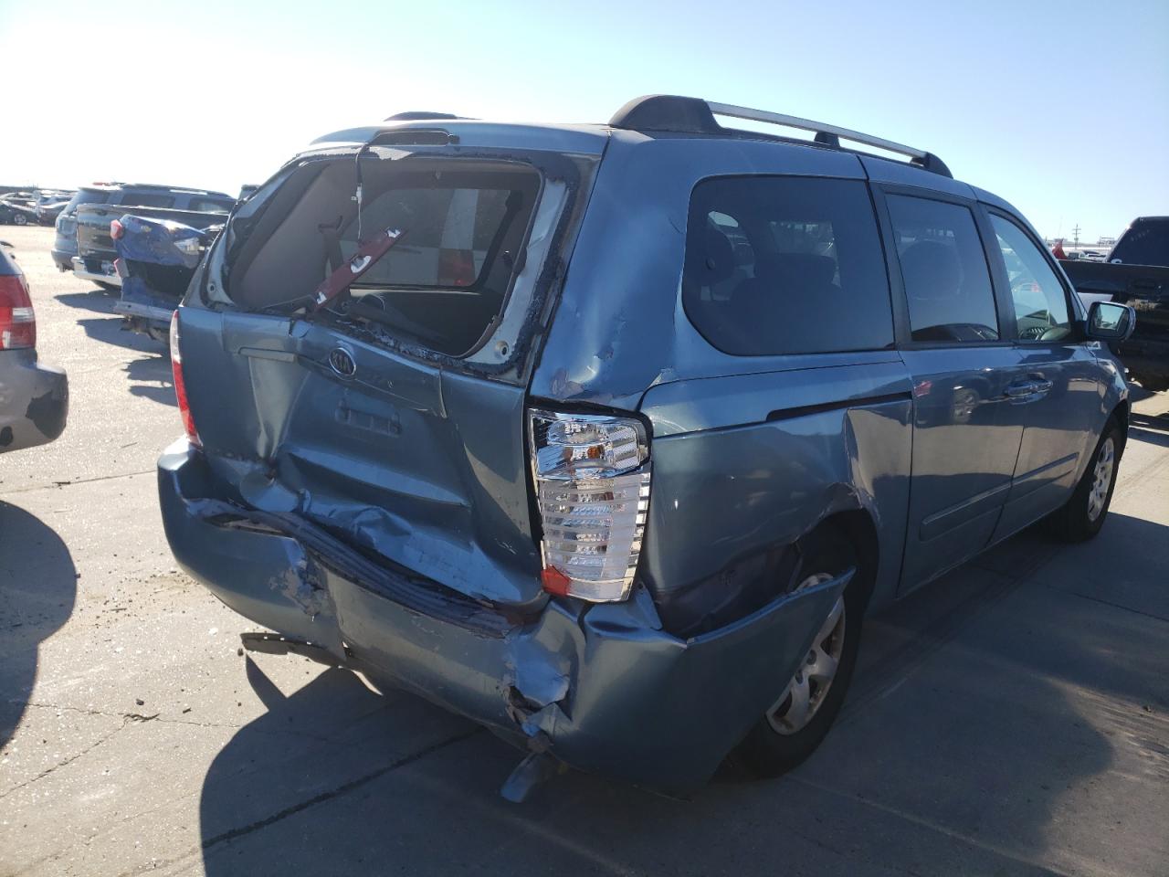 Photo 4 from auction – 2008 KIA SEDONA EX with VIN KNDMB233X86210661