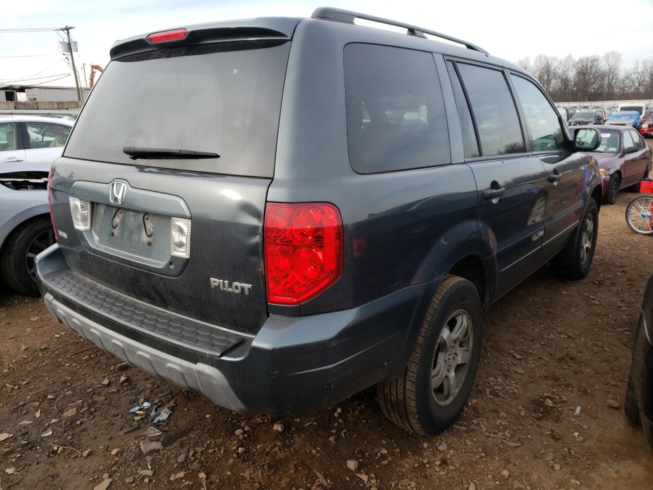 Photo 4 from auction – 2004 HONDA PILOT with VIN 2HKYF18494H610017