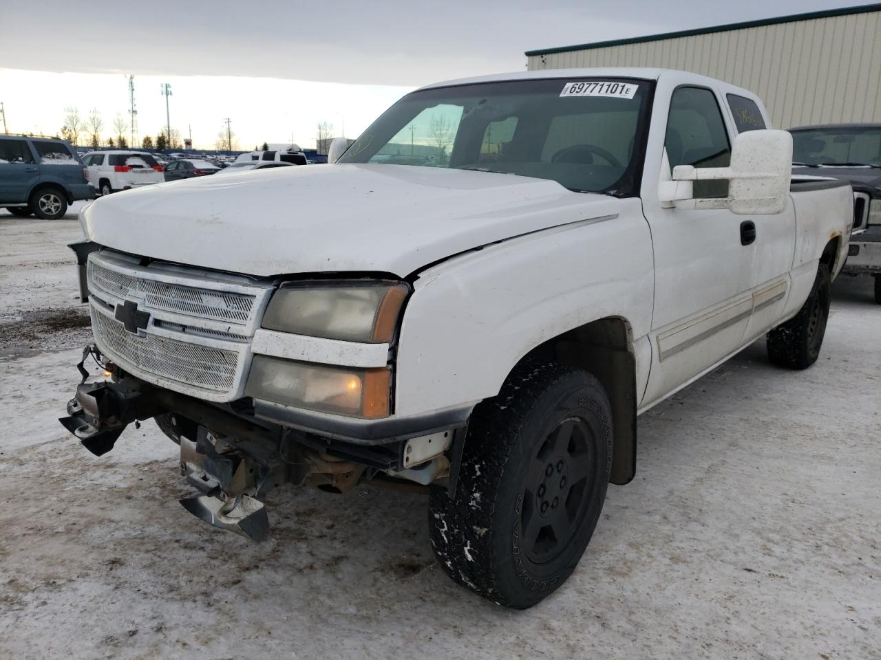 Photo 2 from auction – 2006 CHEVROLET SILVERADO with VIN 1GCEK19B06Z293333