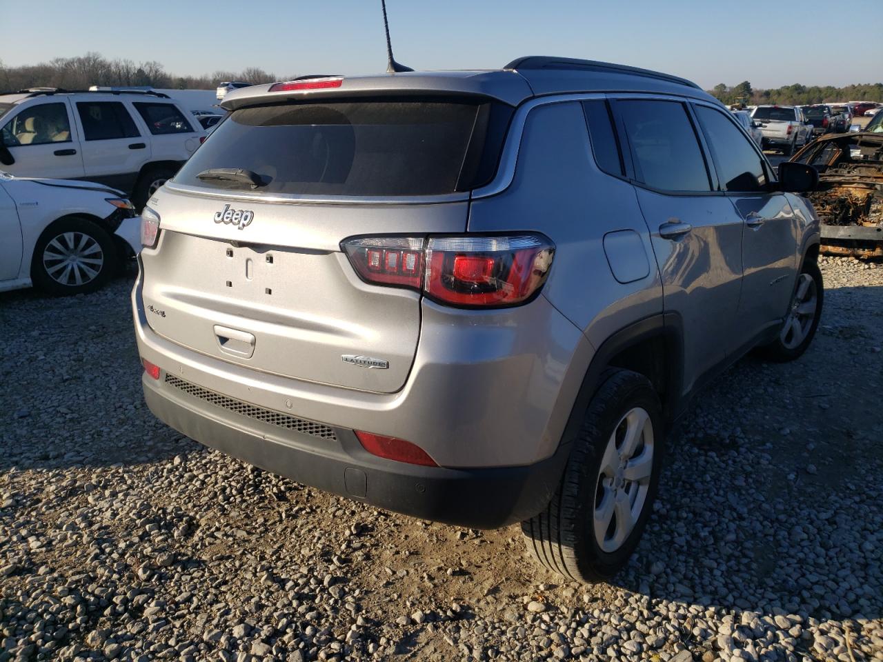Photo 4 from auction – 2018 JEEP COMPASS LA with VIN 3C4NJDBB5JT393104