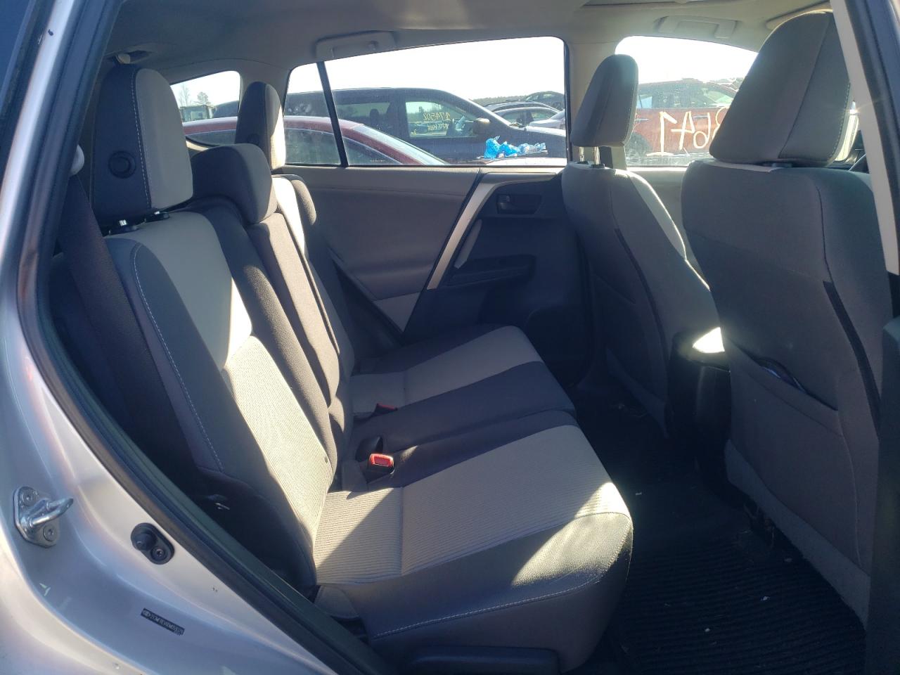 Photo 6 from auction – 2013 TOYOTA RAV4 XLE with VIN 2T3WFREV8DW059378