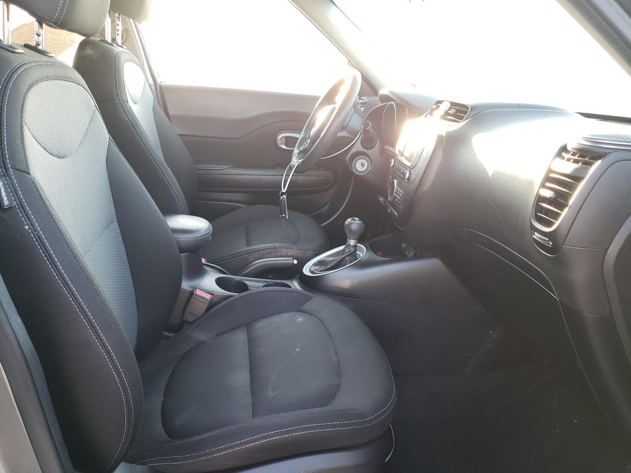 Photo 5 from auction – 2017 KIA SOUL + with VIN KNDJP3A54H7477769