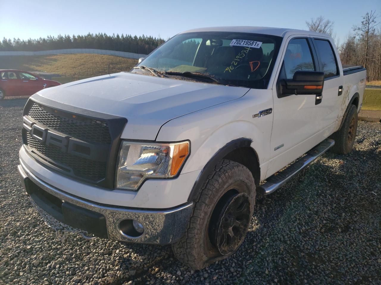 Photo 2 from auction – 2011 FORD F150 SUPER with VIN 1FTFW1ET8BFC09469