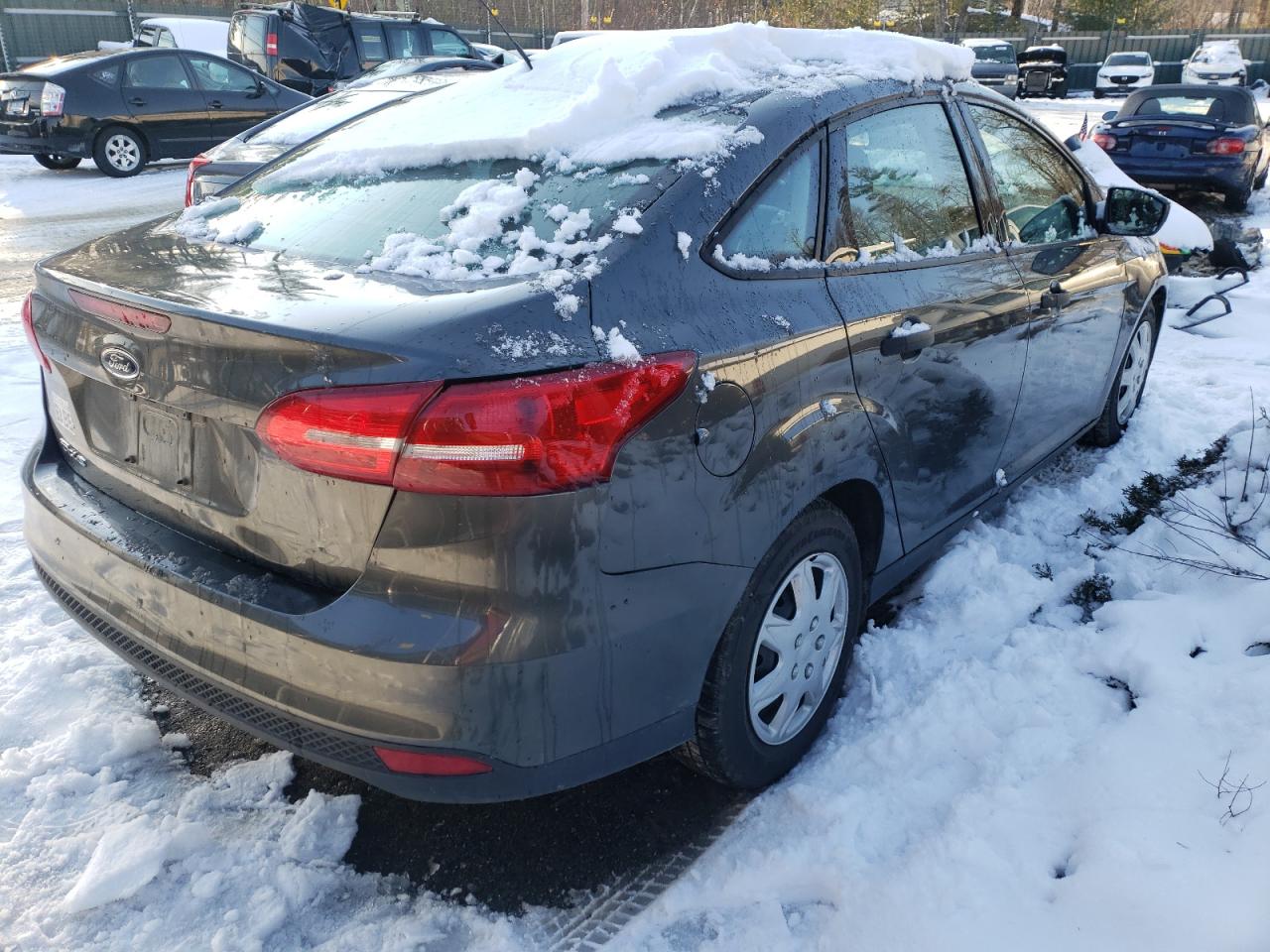 Photo 4 from auction – 2018 FORD FOCUS S with VIN 1FADP3E27JL283799