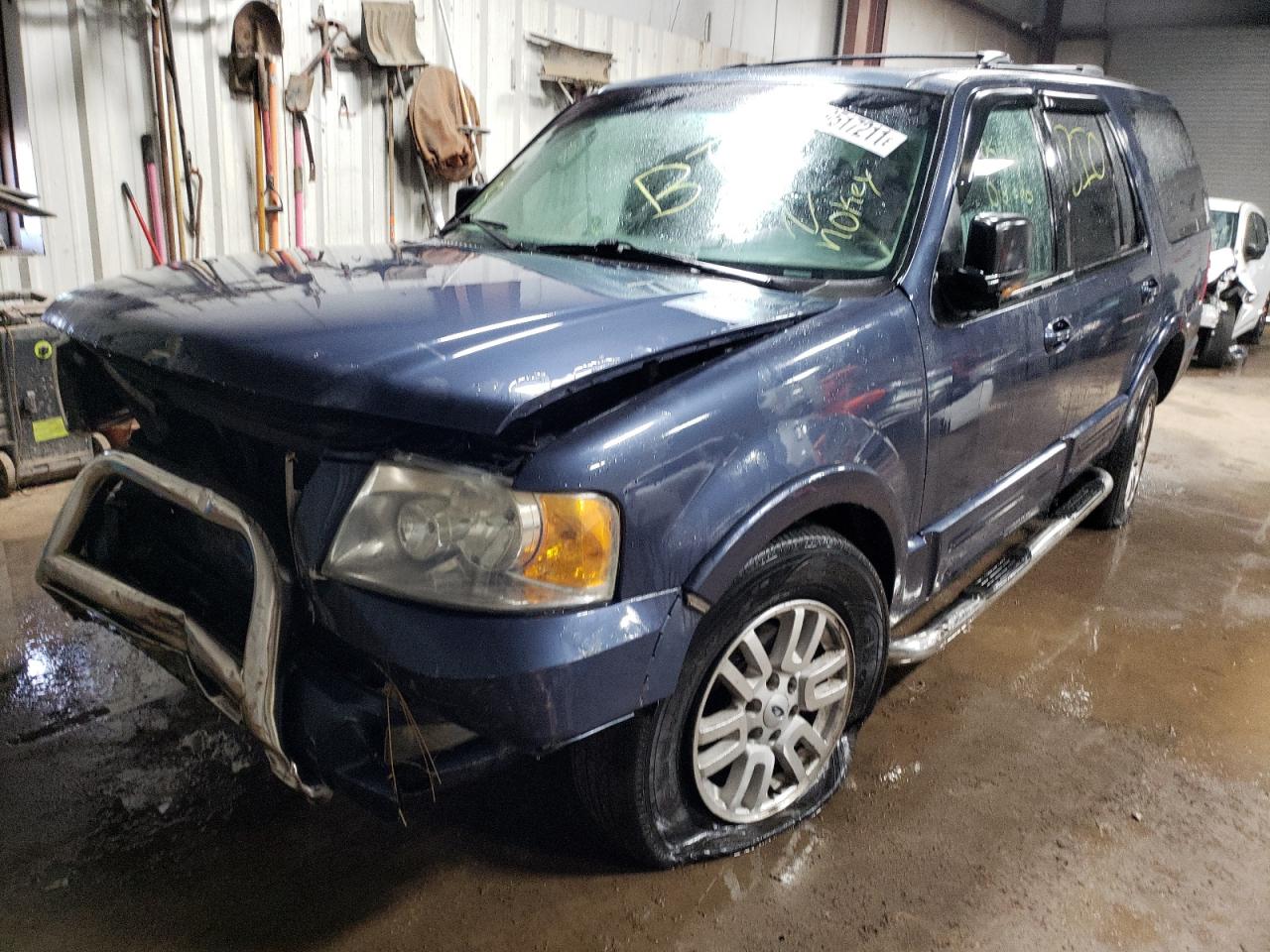 Photo 2 from auction – 2003 FORD EXPEDITION with VIN 1FMFU18L43LB75594