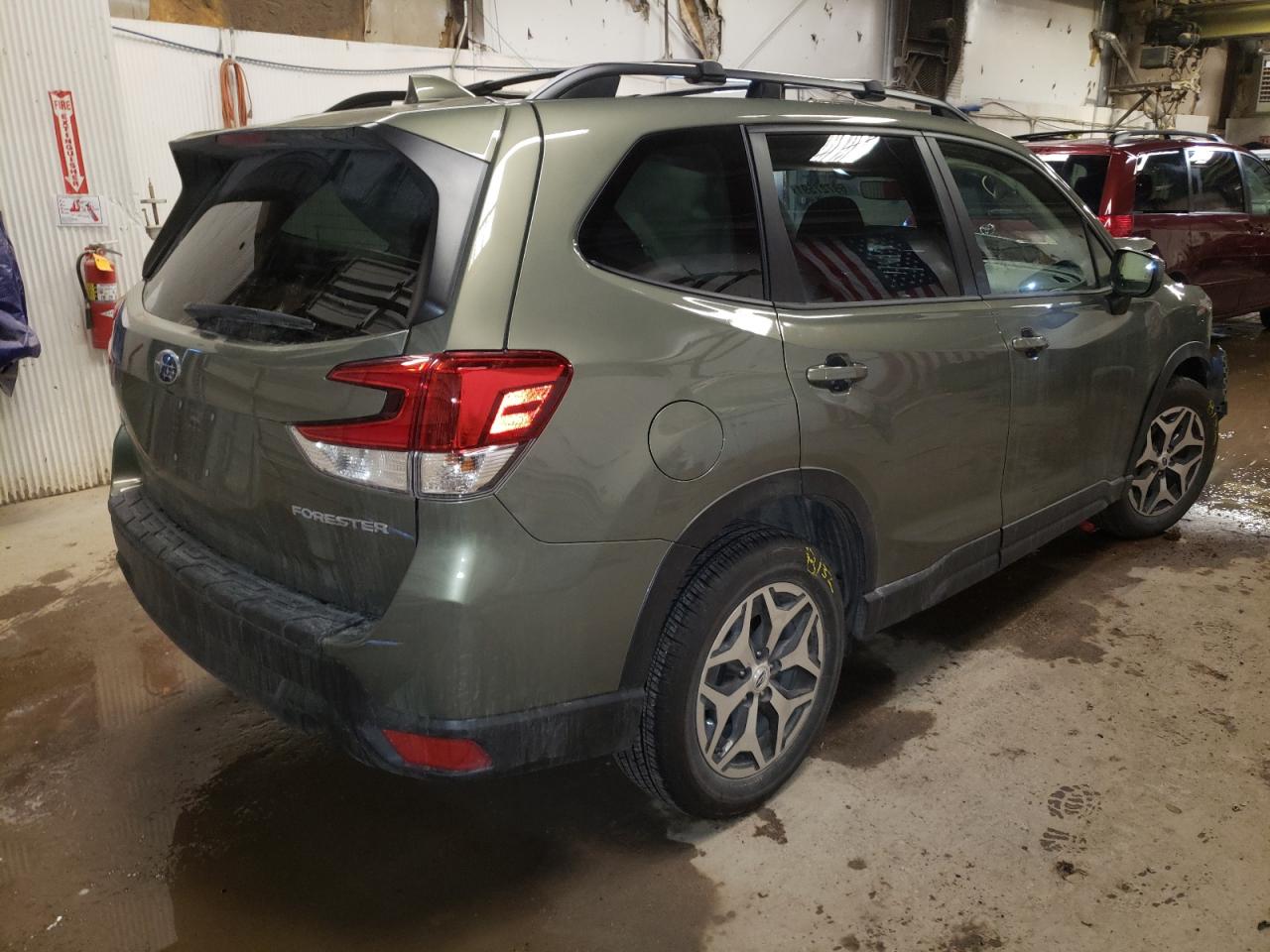 Photo 4 from auction – 2021 SUBARU FORESTER P with VIN JF2SKAJC8MH471078