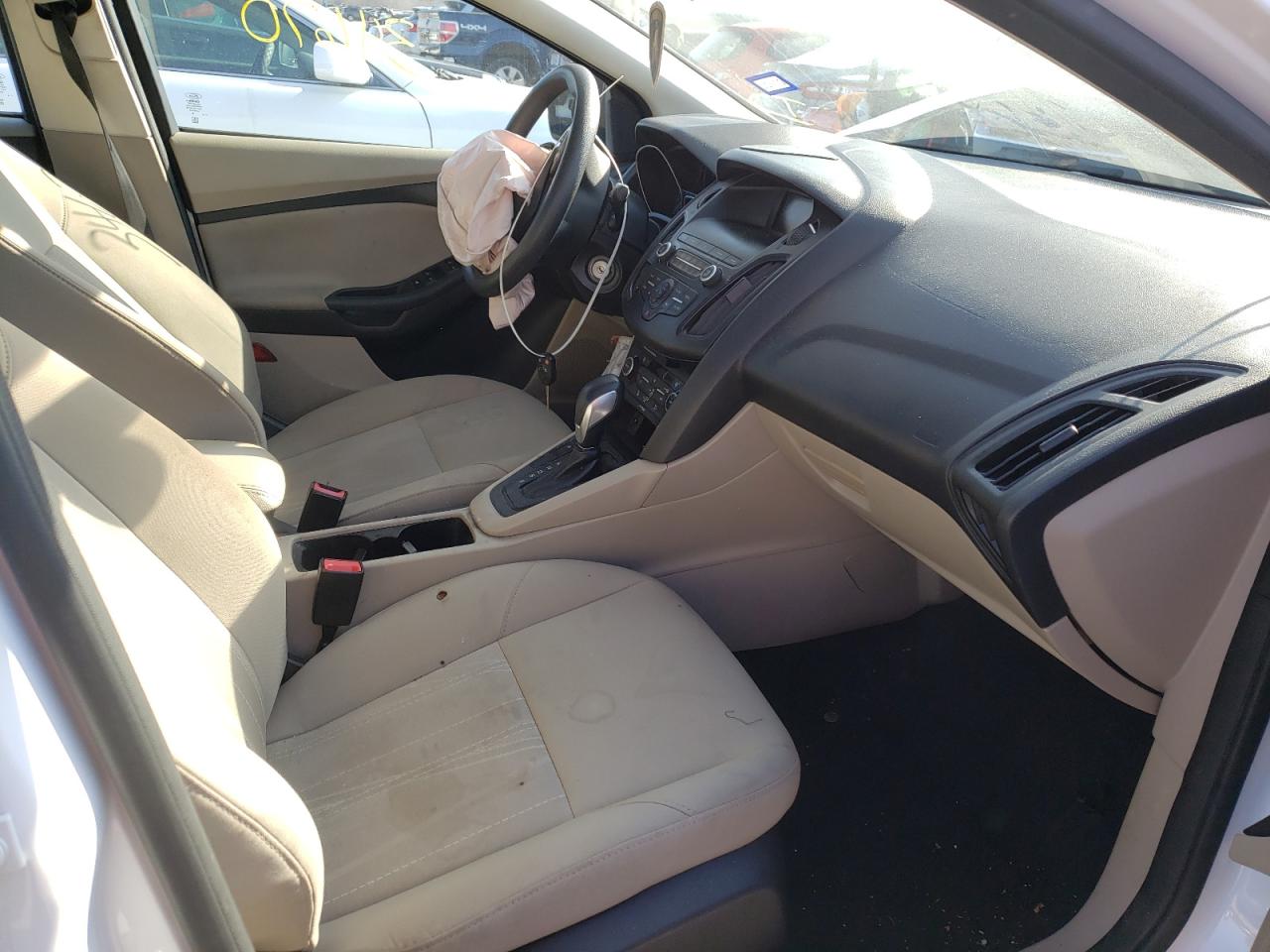 Photo 5 from auction – 2018 FORD FOCUS SE with VIN 1FADP3FE6JL210612