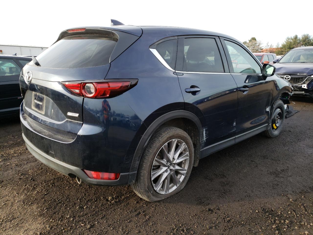 Photo 4 from auction – 2019 MAZDA CX-5 GRAND with VIN JM3KFBDM3K0592178