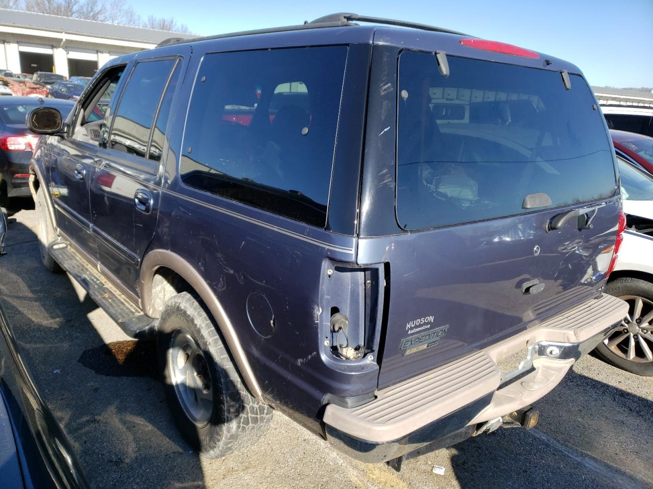 Photo 3 from auction – 1999 FORD EXPEDITION with VIN 1FMPU18L6XLA41065