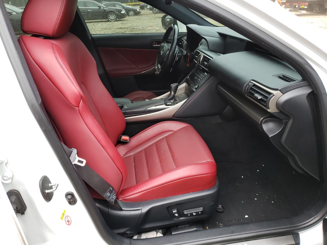 Photo 5 from auction – 2017 LEXUS IS 300 with VIN JTHCM1D27H5017927