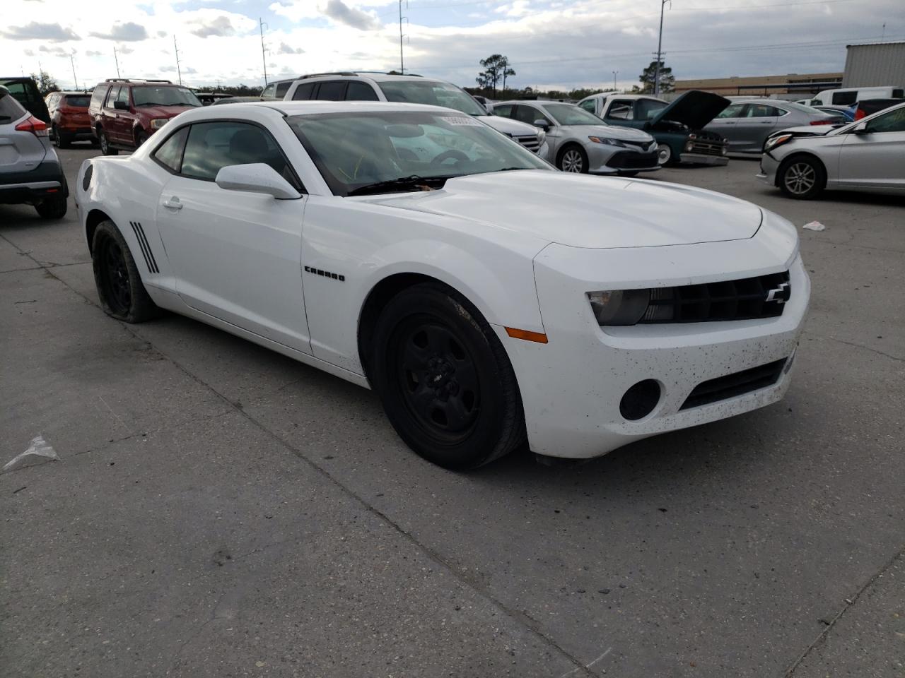 CHEVROLET CAMARO 2013 مع رقم تعريف المركبة 2G1FA1E35D9199678 - صورة من المزاد