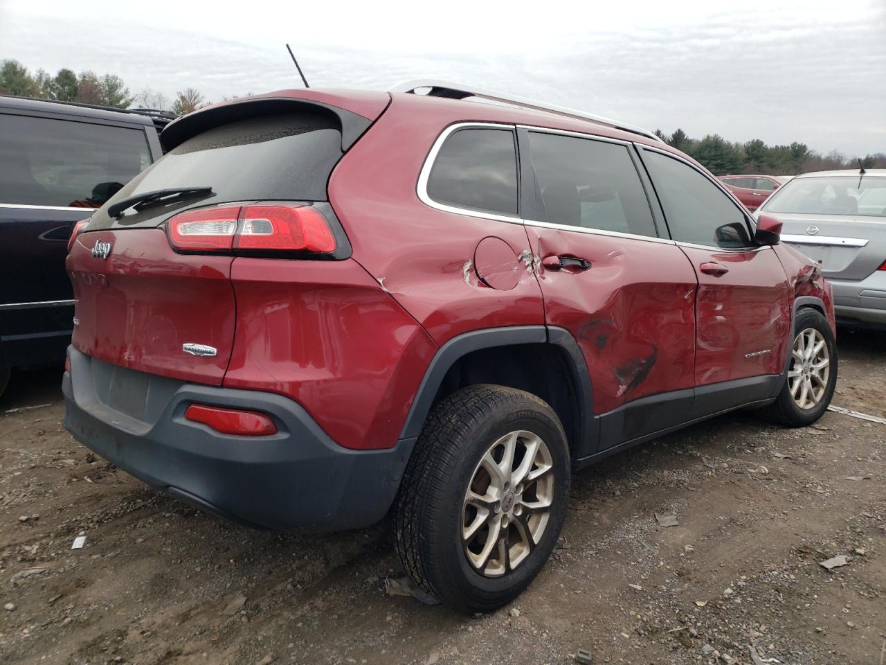 Photo 4 from auction – 2015 JEEP CHEROKEE L with VIN 1C4PJMCB2FW767905