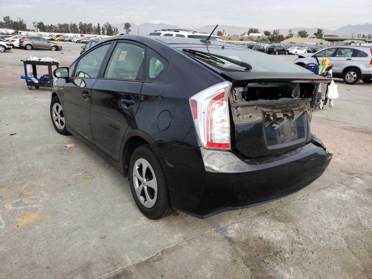 Photo 3 from auction – 2012 TOYOTA PRIUS with VIN JTDKN3DU8C5429810