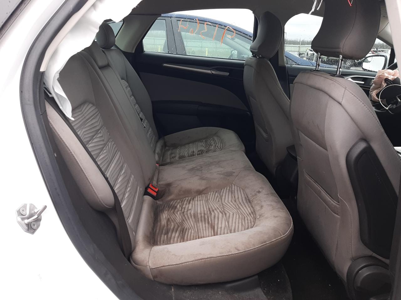 Photo 6 from auction – 2016 FORD FUSION S with VIN 3FA6P0G73GR375406