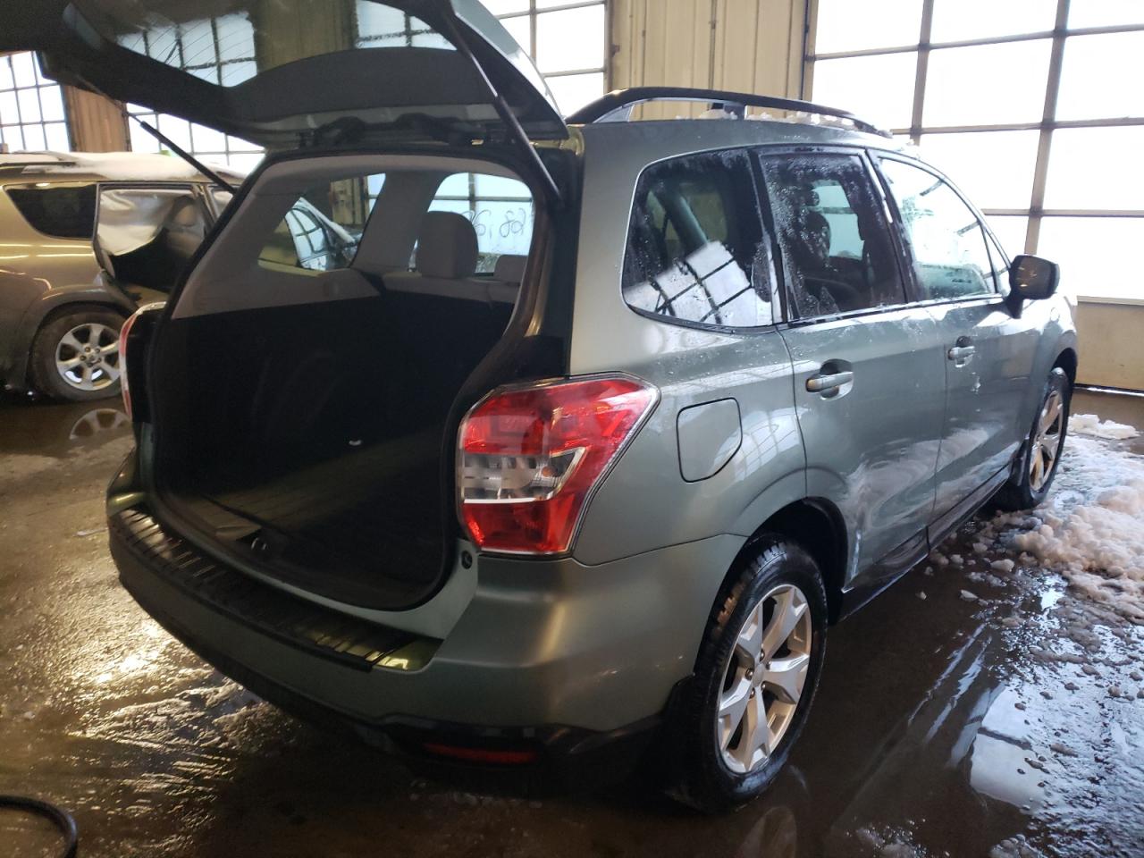 Photo 4 from auction – 2015 SUBARU FORESTER 2 with VIN JF2SJADC8FH401954