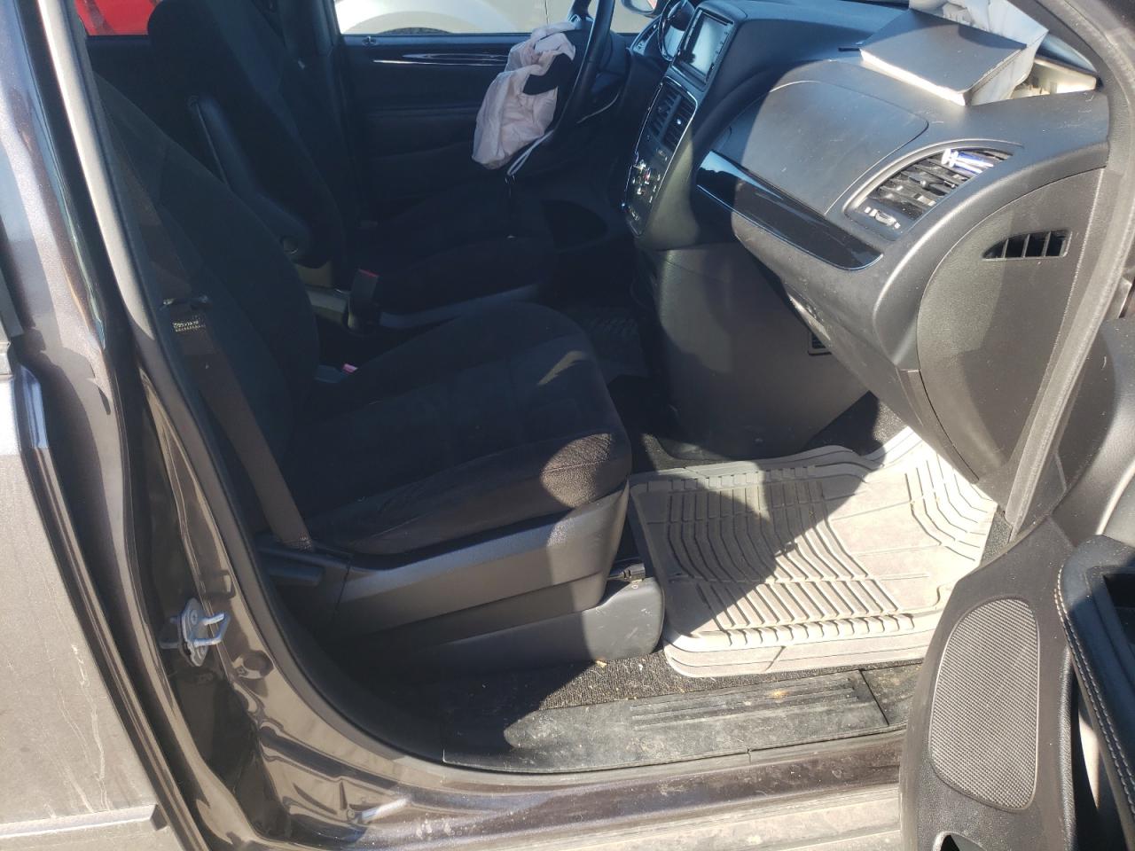 Photo 5 from auction – 2015 DODGE GRAND CARA with VIN 2C4RDGBG8FR642396