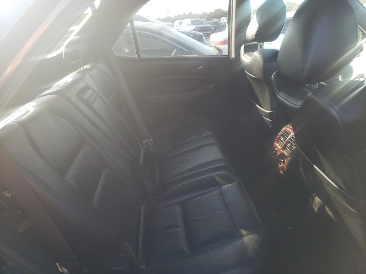 Photo 5 from auction – 2005 ACURA MDX with VIN 2HNYD18895H506639