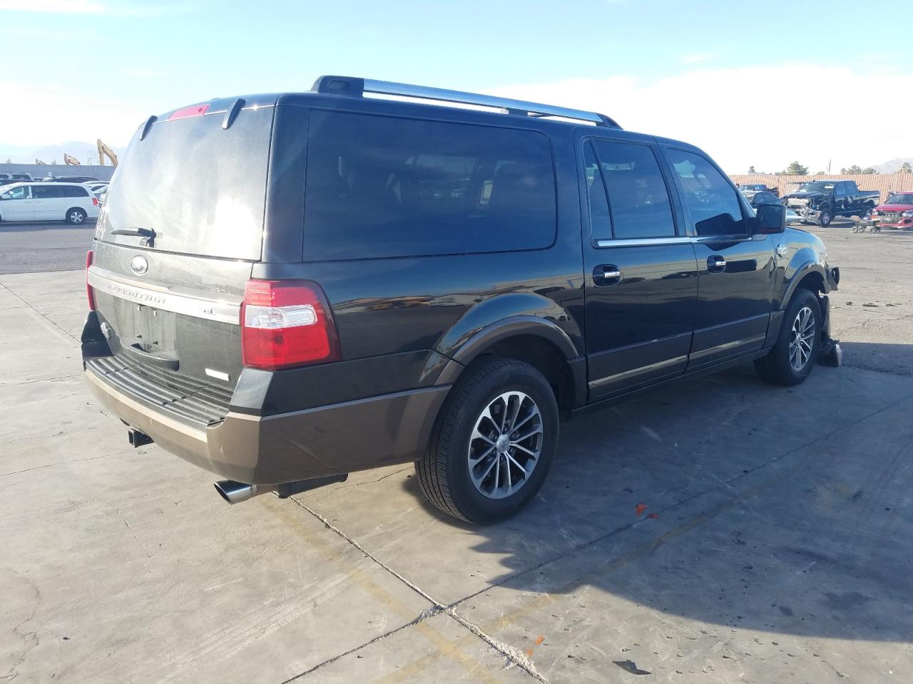 Photo 4 from auction – 2015 FORD EXPEDITION with VIN 1FMJK1JT6FEF37332