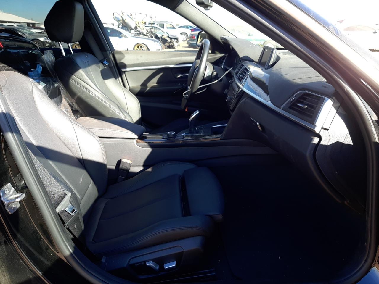Photo 5 from auction – 2017 BMW 330 I with VIN WBA8B9G58HNU48579