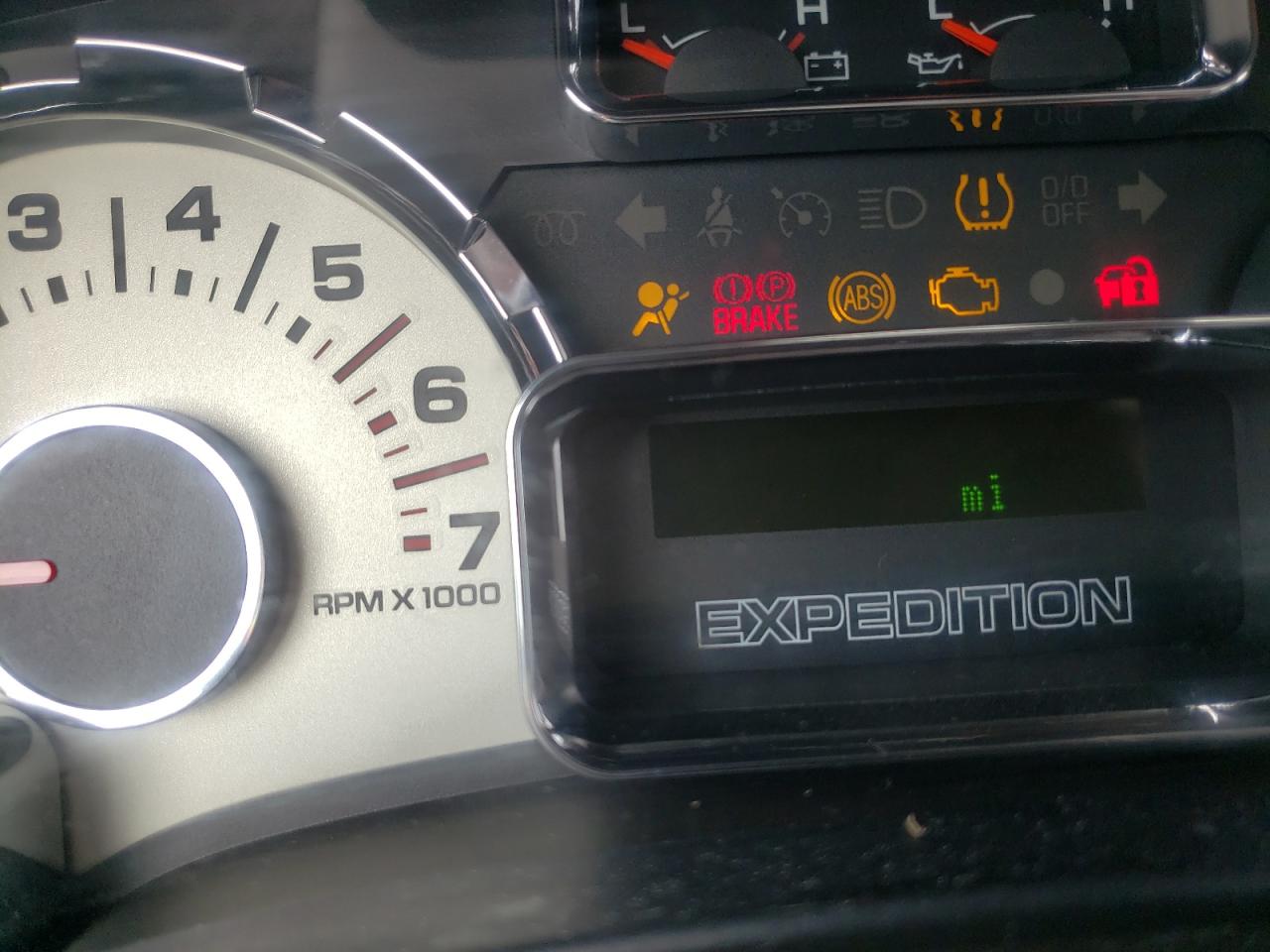Photo 8 from auction – 2008 FORD EXPEDITION with VIN 1FMFU15558LA14684