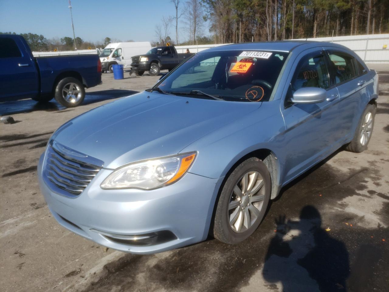 Photo 2 from auction – 2014 CHRYSLER 200 TOURIN with VIN 1C3CCBBBXEN101947