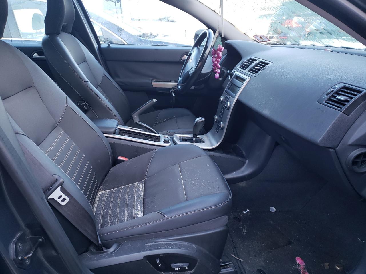 Photo 5 from auction – 2010 VOLVO C30 with VIN YV1390MS7A2486434