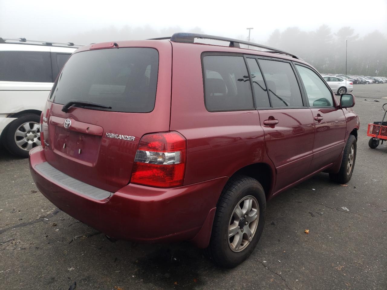 Photo 4 from auction – 2005 TOYOTA HIGHLANDER with VIN JTEEP21A850105635