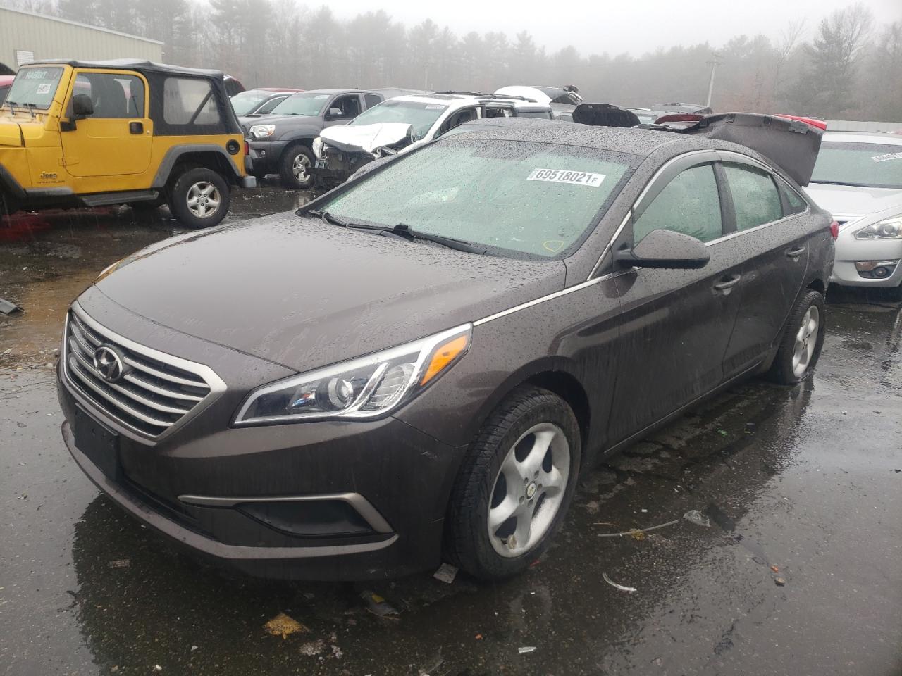 Photo 2 from auction – 2017 HYUNDAI SONATA SE with VIN 5NPE24AF3HH580787