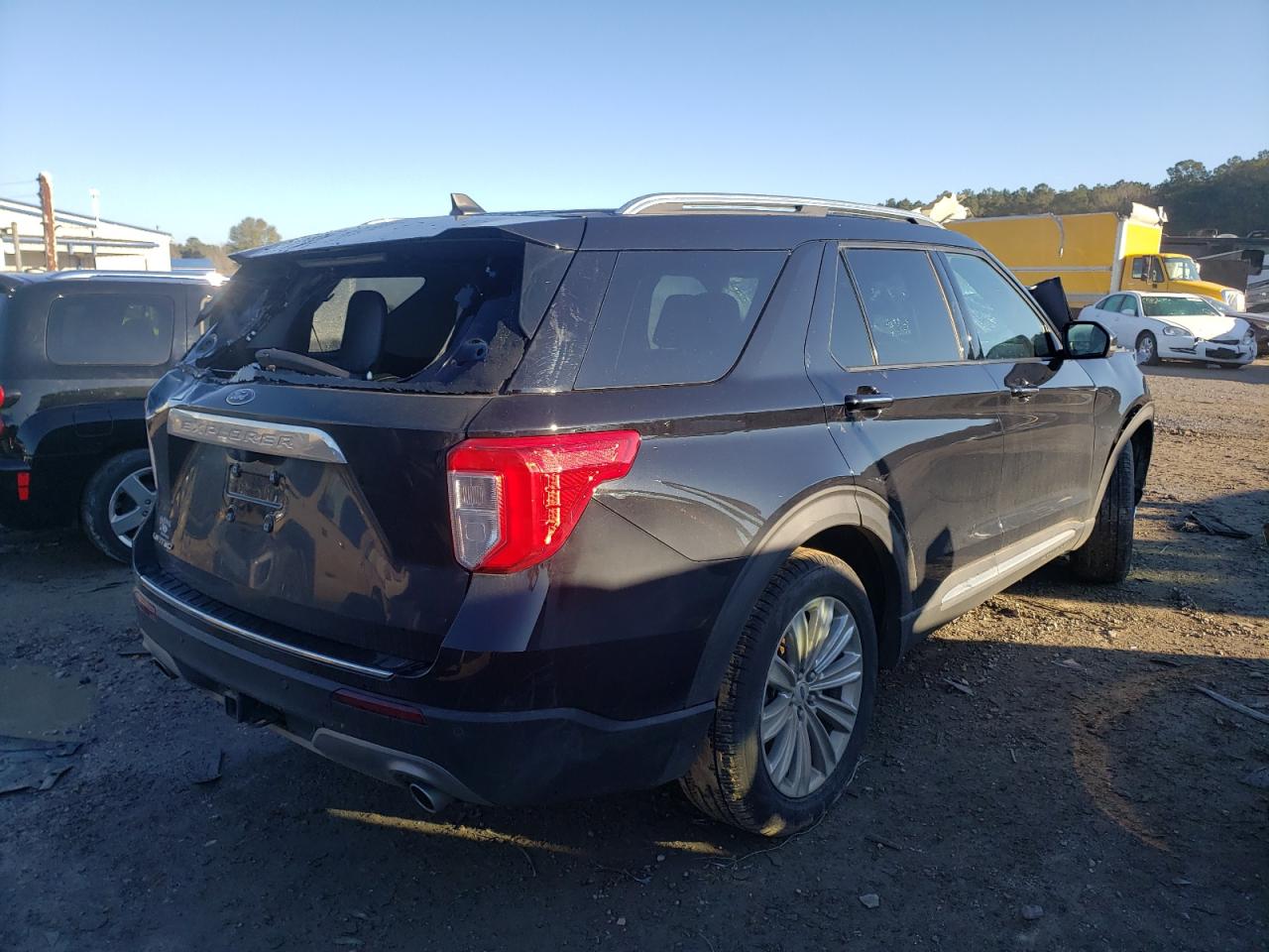 Photo 4 from auction – 2021 FORD EXPLORER L with VIN 1FMSK7FH3MGA45967