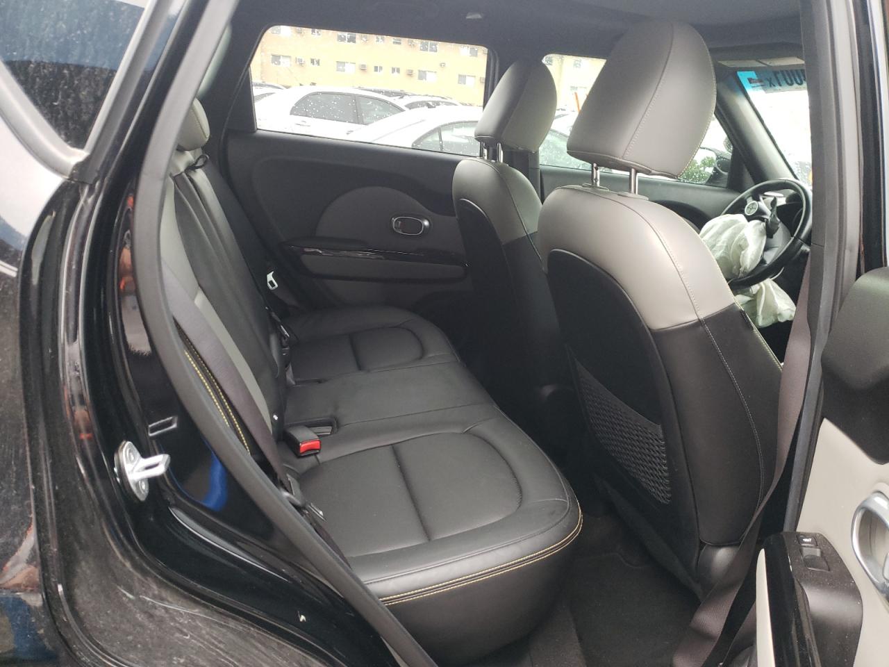 Снимка 6 от търг – 2015 KIA SOUL + с VIN KNDJP3A56F7224465