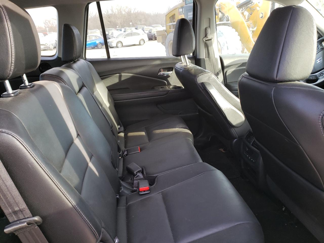 Photo 6 from auction – 2017 HONDA PILOT EXLN with VIN 5FNYF6H77HB006641